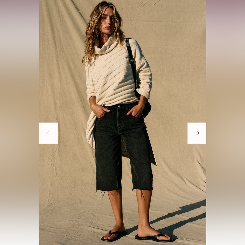 Free People Beige Versa Oversized Turtleneck Versa Sweater size M